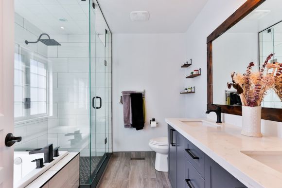 Bathroom Decor - white ceramic sink near white ceramic sink