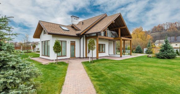 Luxury Properties - Residential cottage house with courtyard