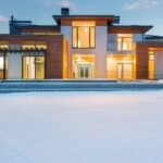 Luxury Properties - Modern villa with spacious yard in winter
